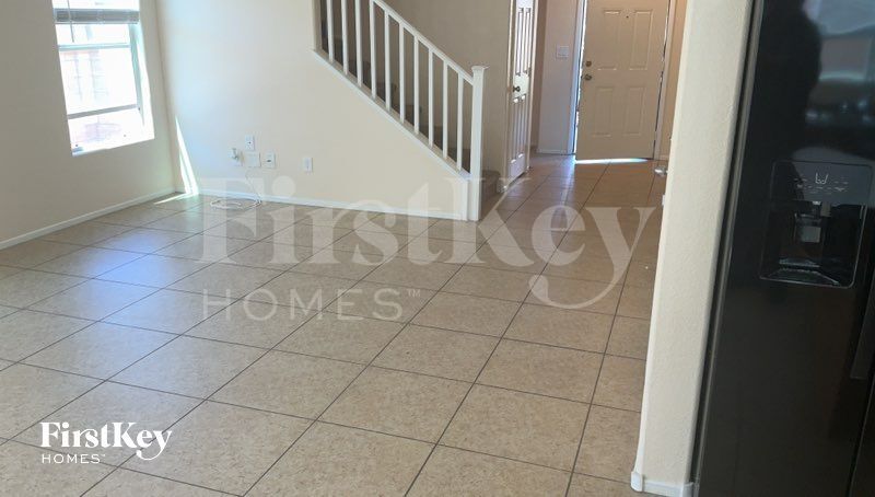 Building Photo - 617 Brinkburn Point Ave