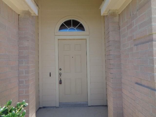 Building Photo - 15146 Diamond Way