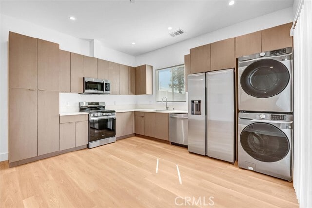 Building Photo - 18223 Chatsworth St