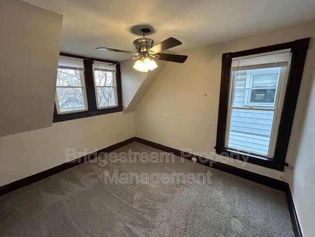 Building Photo - 38 Pioneer St