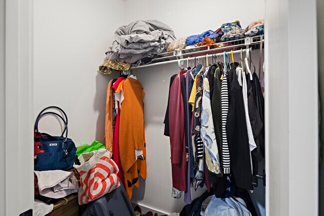 Building Photo - 68 Armandine St