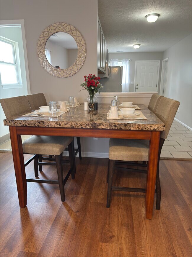 Building Photo - Churchill Downs Residence