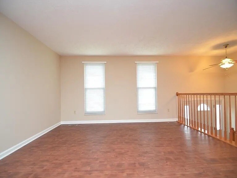 Building Photo - 7696 Devonwood Dr