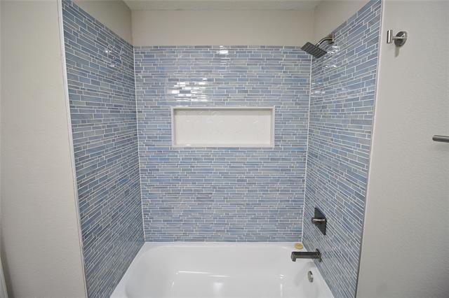 Building Photo - 613 Norwood Dr