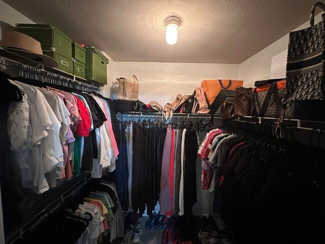 Building Photo - 1902 Denmark Ln