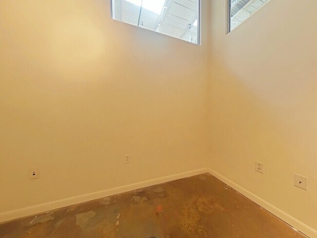 Building Photo - 1011 W Marshall St