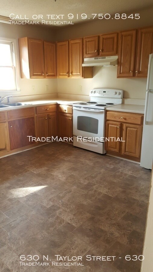 Building Photo - 630 N Taylor St