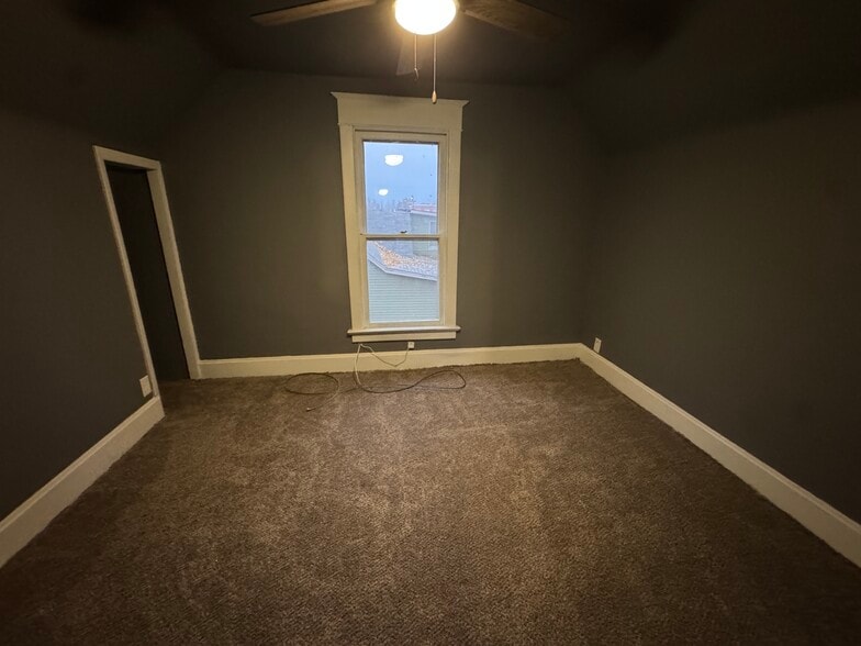 Building Photo - 82 N Elm St