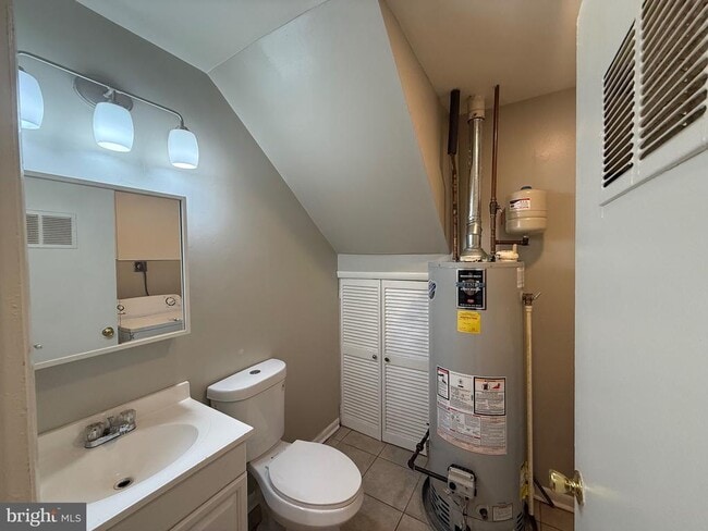 Building Photo - 9200 Bridle Path Ln