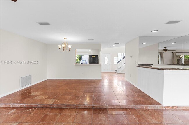 Building Photo - 20003 NE 6th Ct Cir