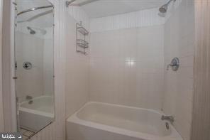 Building Photo - 943 Fairview Ave