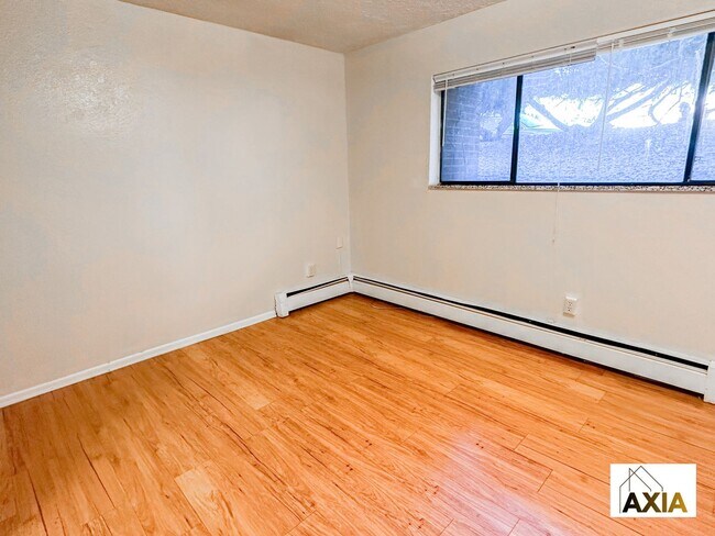 Building Photo - 1200 College Ave