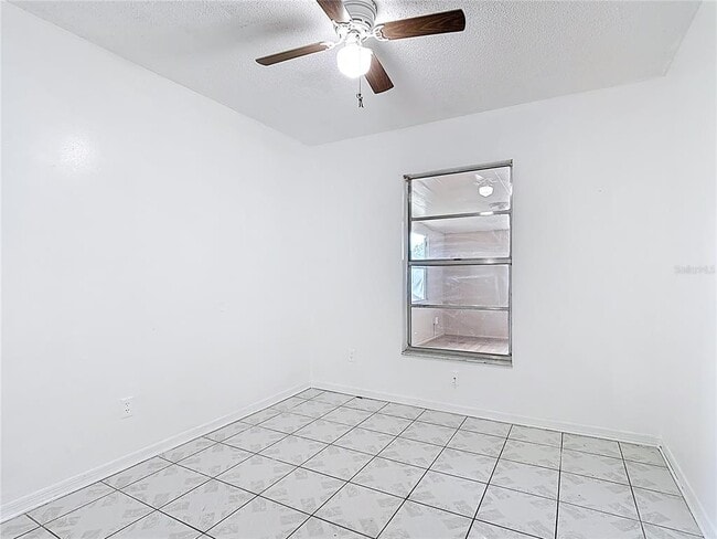 Building Photo - 115 Lindenwood Ln