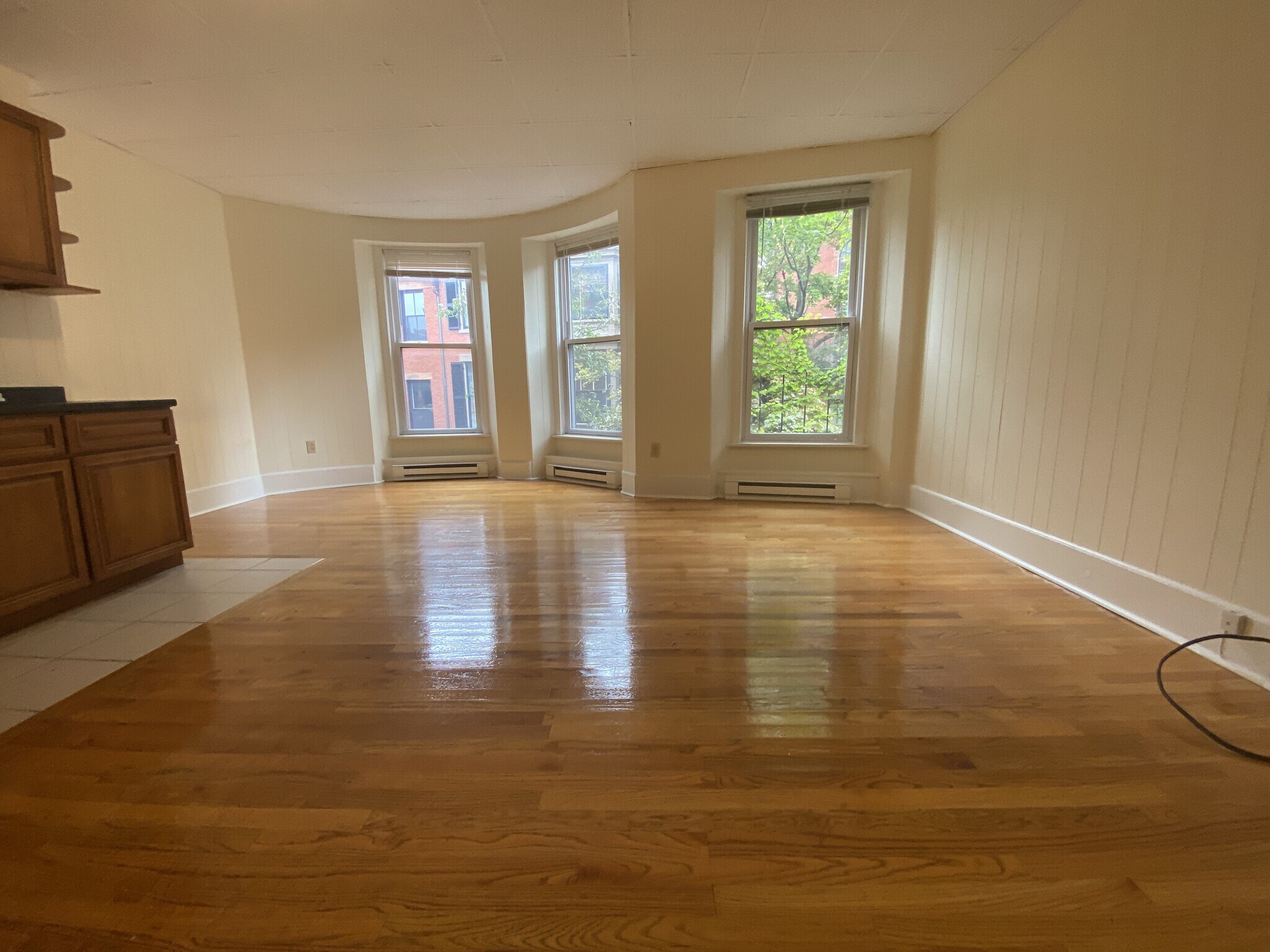 *Pictures are representative samples of the advertised unit. In some cases, the actual units you tou - 70 Pinckney St