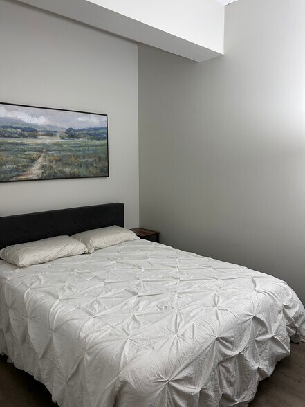 Building Photo - 133 Salem St