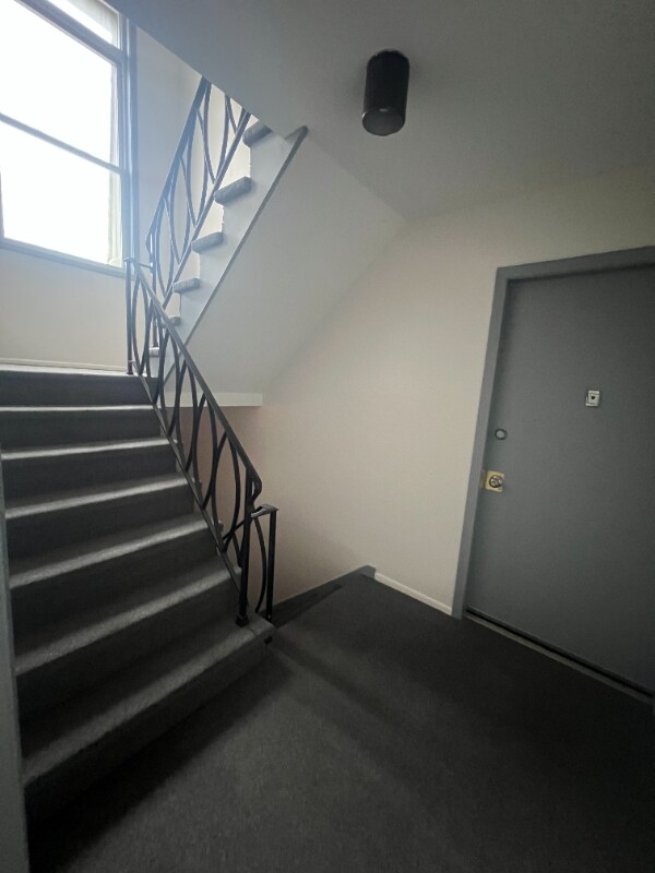 Building Photo - 10457 Dearlove Rd