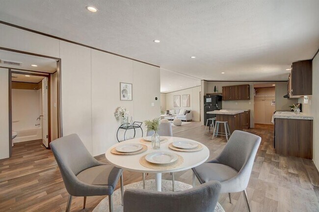 Building Photo - 146 Shadow Oak Dr