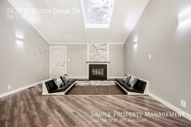 Building Photo - 2635 W Dutch Draw