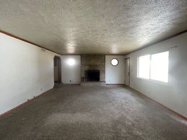 Building Photo - 830 Manchester Dr