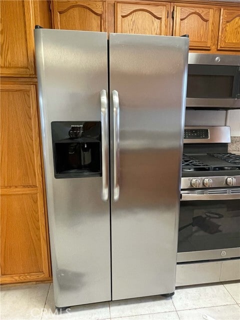 Building Photo - 4433 Los Serranos Blvd