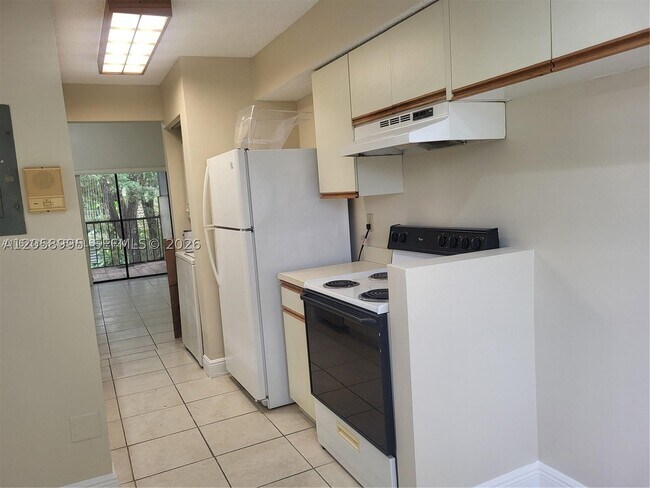 Building Photo - 9843 SW 138th St