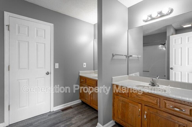 Building Photo - 4841 Brighton