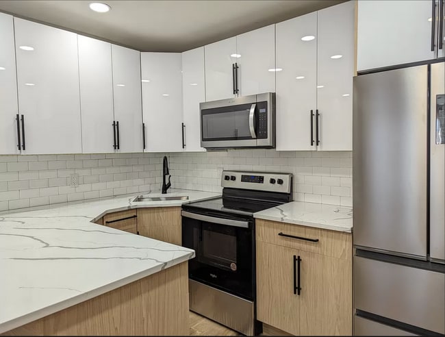 Building Photo - 1899 Atlantic Ave