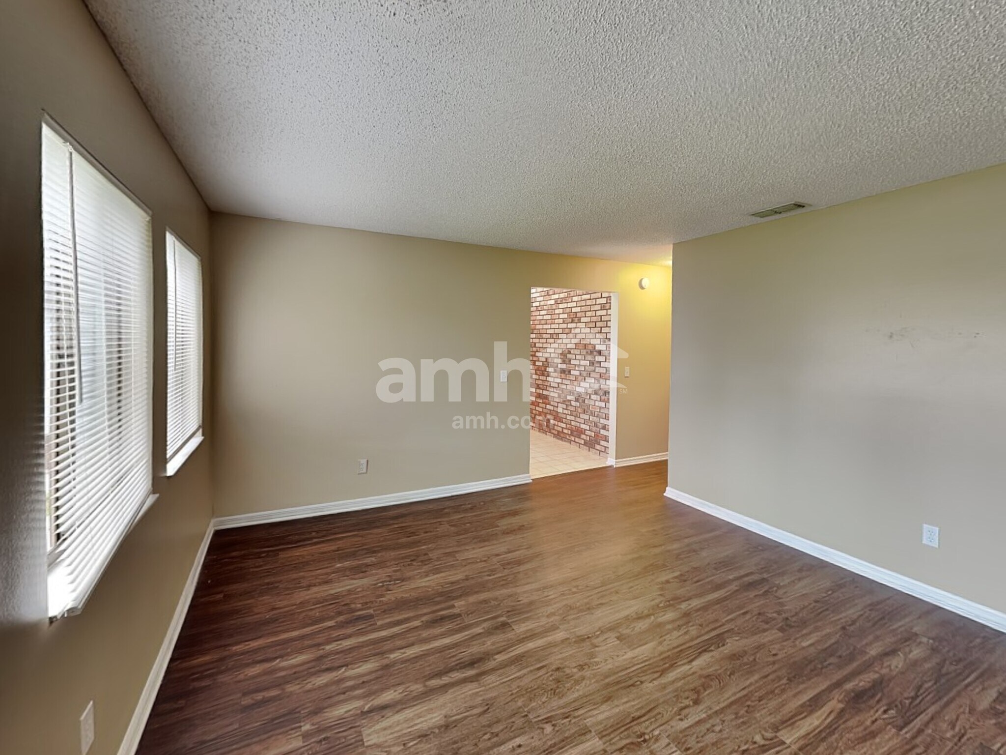 Building Photo - 4615 Tiffany Woods Cir