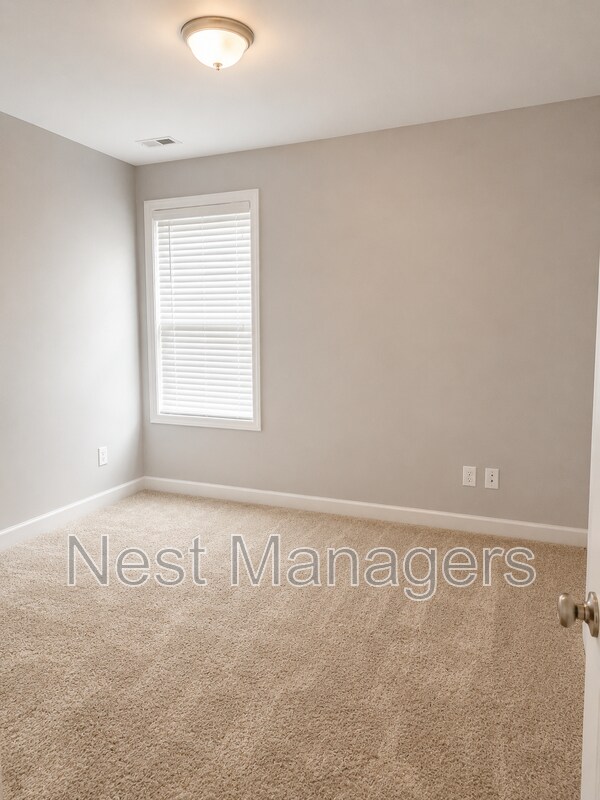 Building Photo - 2502 Clear Pines Ct