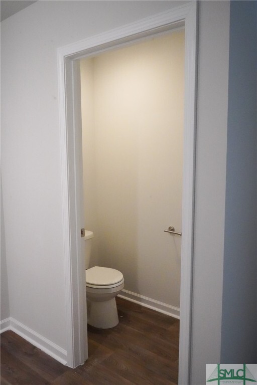 Building Photo - 418 Coconut Dr