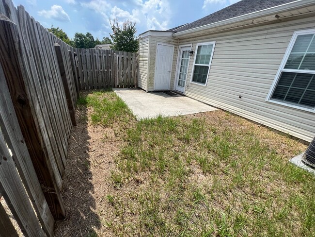 Building Photo - 132 Buckhaven Way