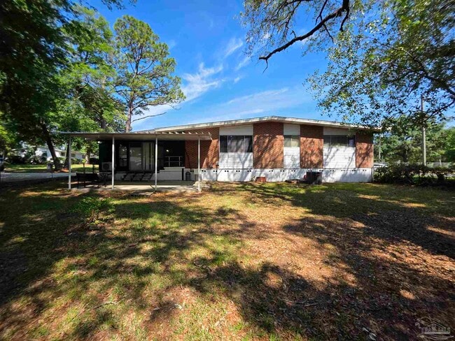 Building Photo - 612 Linden Rd