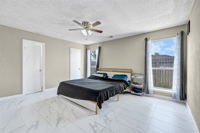 Building Photo - 19327 Cypress Harbor Dr