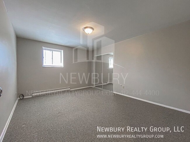 Building Photo - 1459 Poplar St