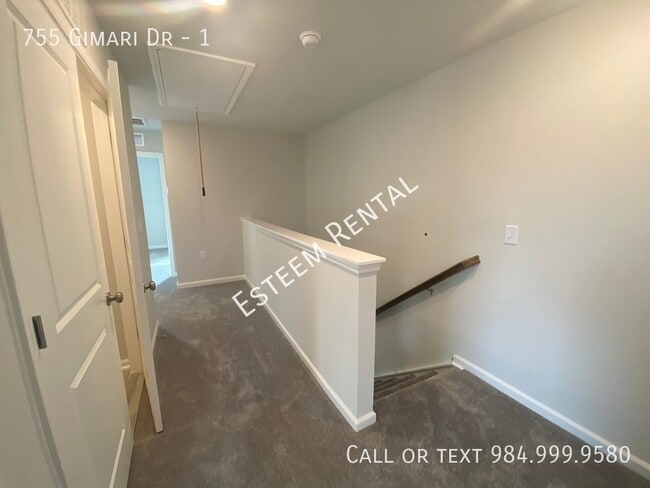 Building Photo - 755 Gimari Dr