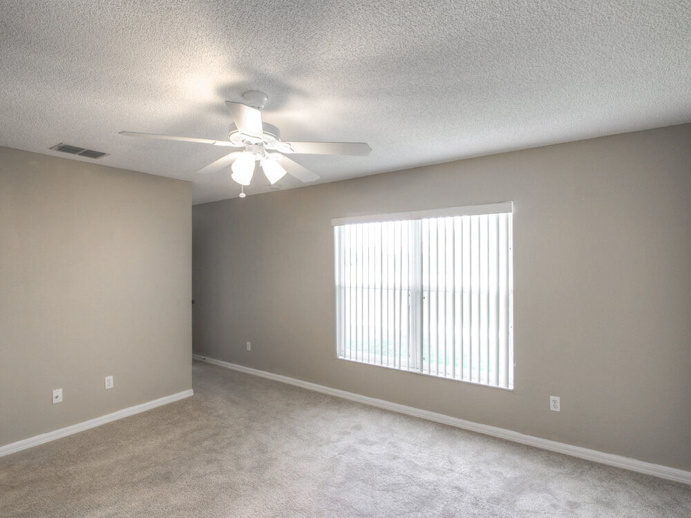 Building Photo - 12916 Los Alamitos