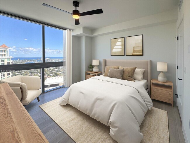 Building Photo - 333 N New River Dr E