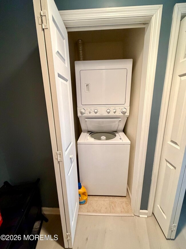 Building Photo - 1810 Central Ave