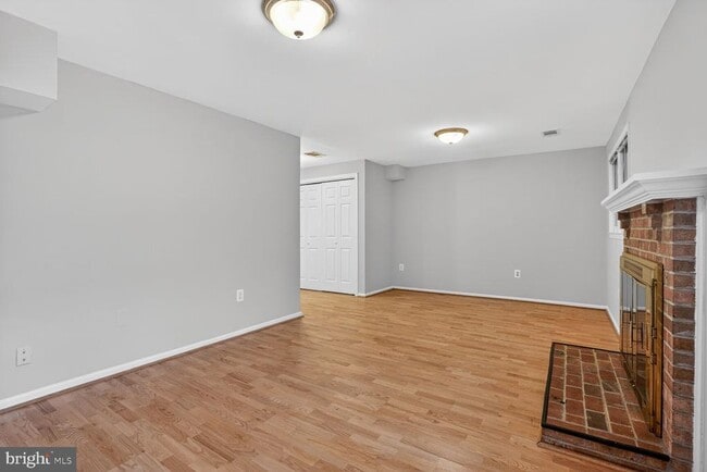 Building Photo - 8408 Millwood Dr