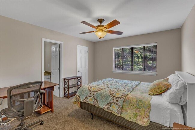 Building Photo - 5900 Shady Grove Cir