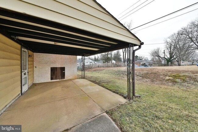 Building Photo - 2832 Jefferson Ave