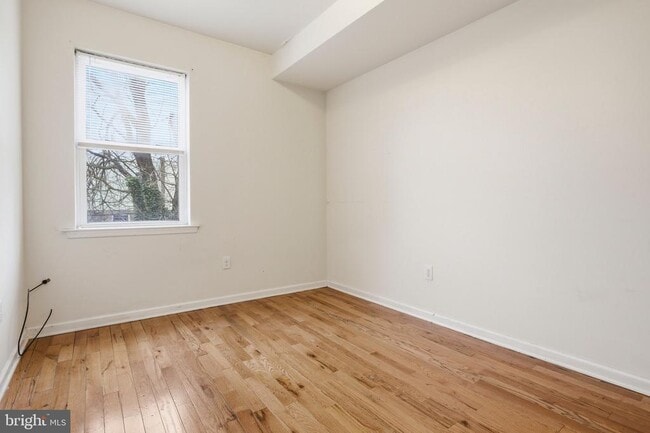 Building Photo - 1218 S 45th St