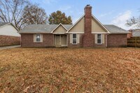 Building Photo - 4652 Benoit Dr