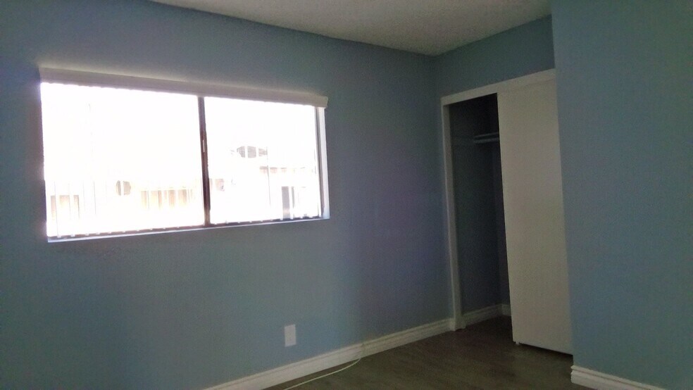 Building Photo - 4130 Manhattan Beach Blvd