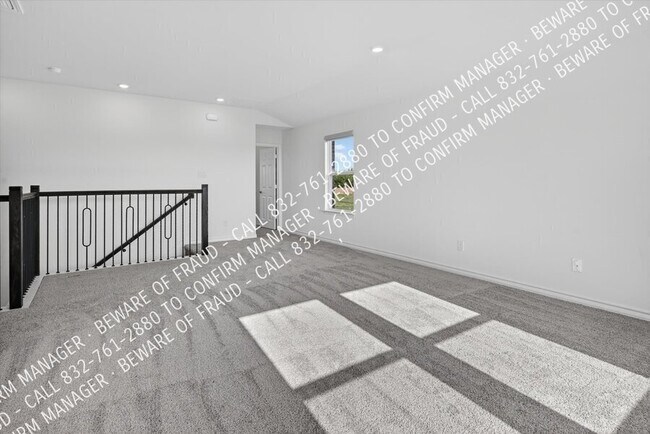 Building Photo - 707 Windhaven Dr