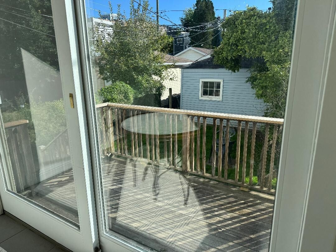 Deck and yard - 1831 W Nelson St
