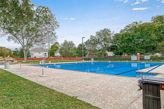 Building Photo - 1222 Watermoon