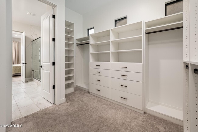 Building Photo - 6615 E Libby St