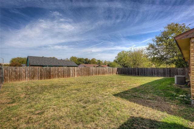 Building Photo - 6901 Sandybrook Dr