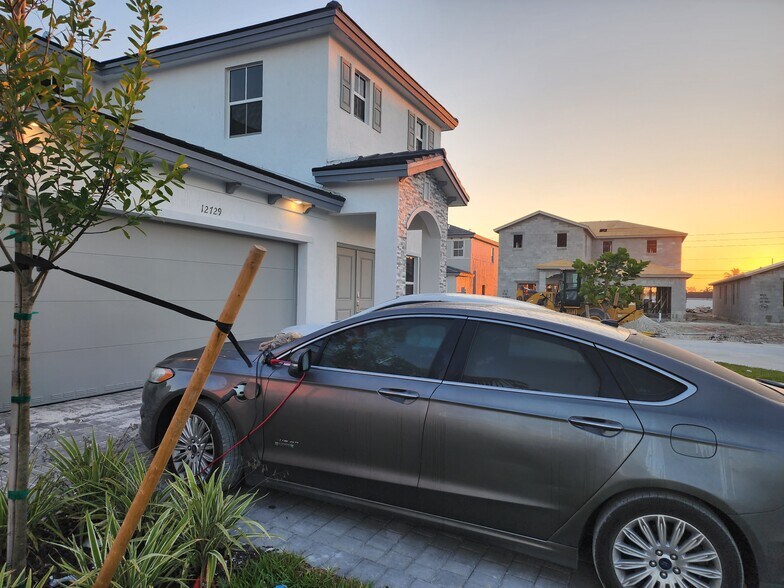 driveway - 12729 SW 211th St